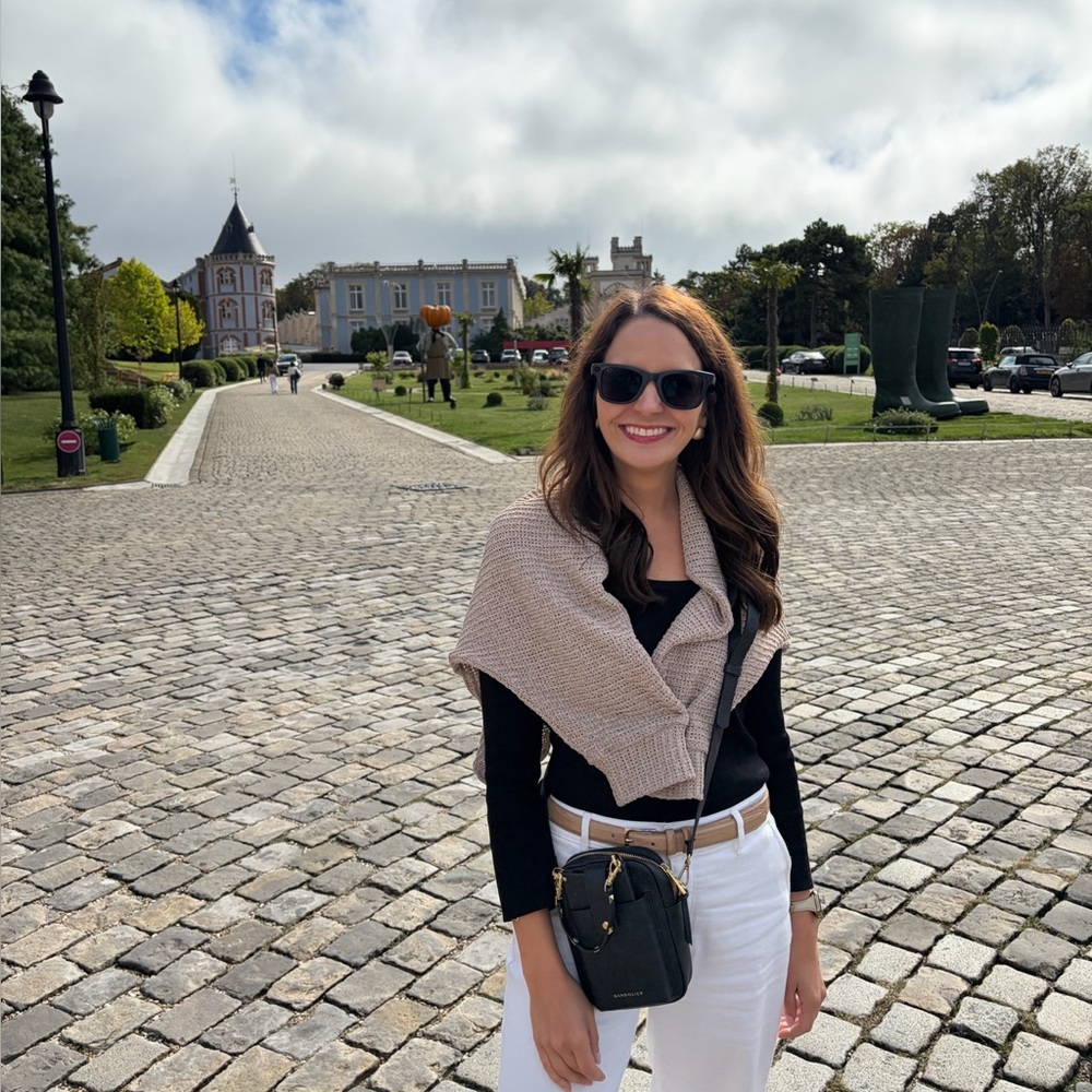 Meet your Posher, Jennifer